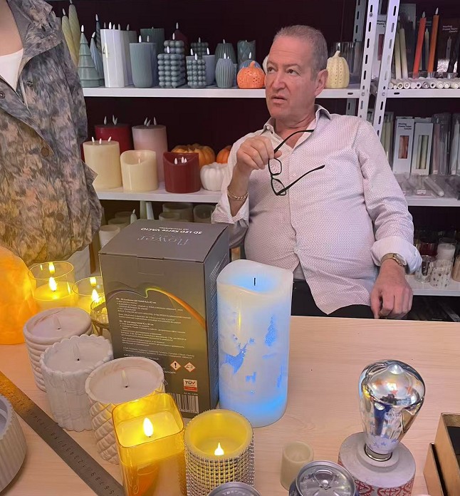 Ningbo Weizhi Electronics Successfully Delivers New Batch of Customized LED Home and Holiday Decor Orders
